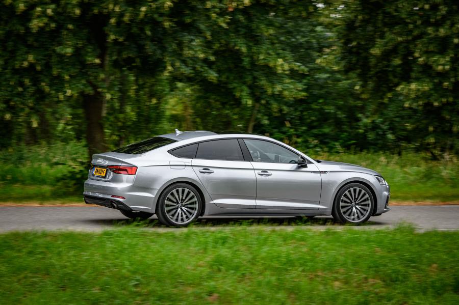  Audi A5 Sportback S-Line Black Edition 2018 года  (фото 12 из 17)